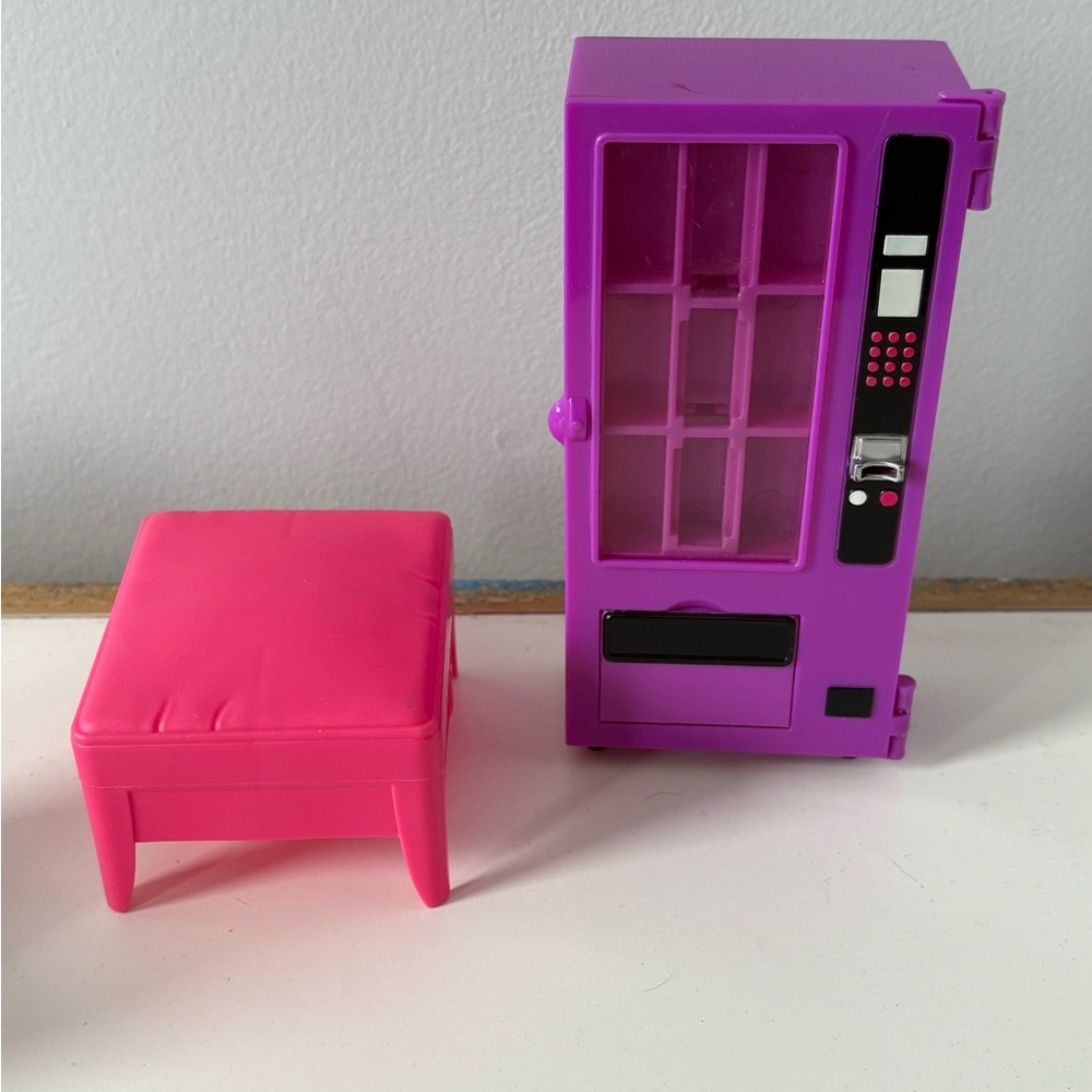Kids Pink and Purple Vending Machine Playset - Brand Unspecified